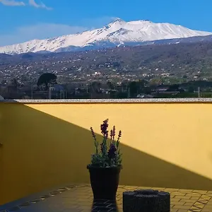 Appartamento Yellow House, Fiumefreddo di Sicilia